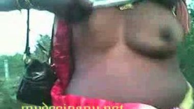 Scexvideos - Assam Bhabi Outdoor Bath