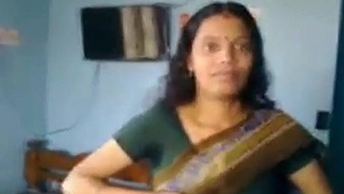 Tamil Amma Mulai Kambu indian sex videos at rajwap.me